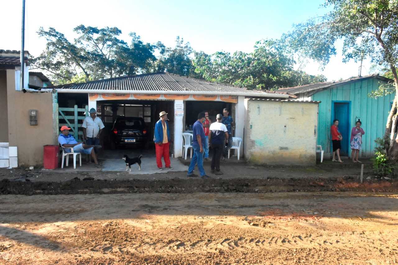 Camacã: Moradores do Jardim Cruzeiro (Posto Mangueira) comemoram a chegada do calçamento